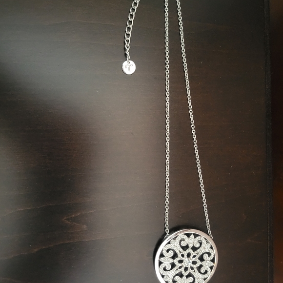 Swarovski Necklace - Picture 5 of 8